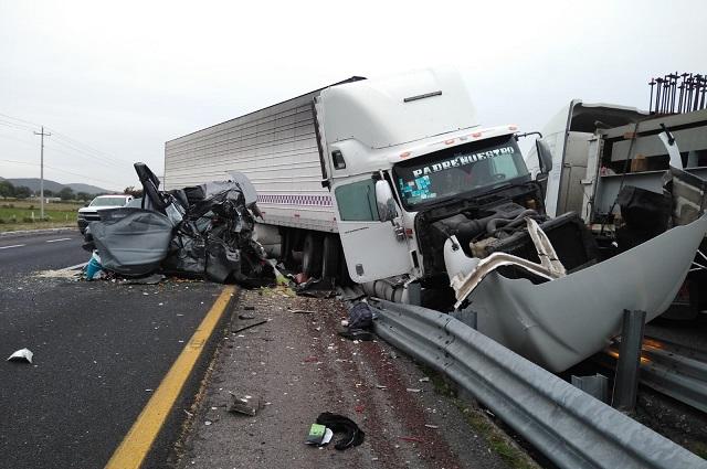 Dos muertos deja choque en  la autopista Puebla- Orizaba