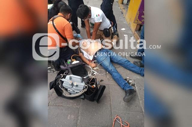Muere infartado en calles del Centro de Puebla 