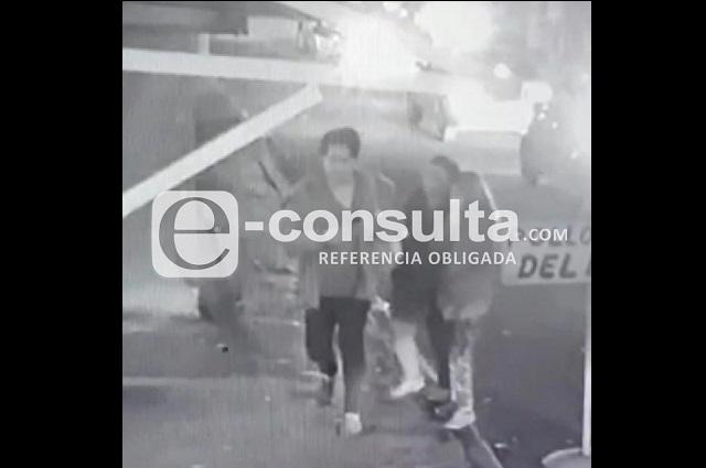 Video: graban robo en familia a tiendita de San Baltazar