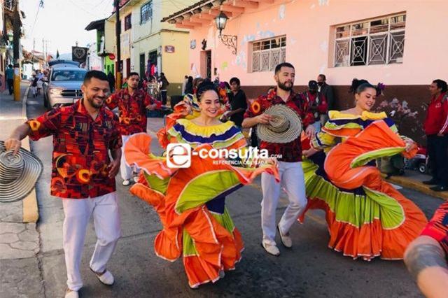 Danza y Cultura Sin Fronteras se presenta en Zacapoaxtla