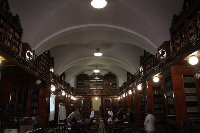 La biblioteca Lafragua: sala de lectura atrapada en el tiempo