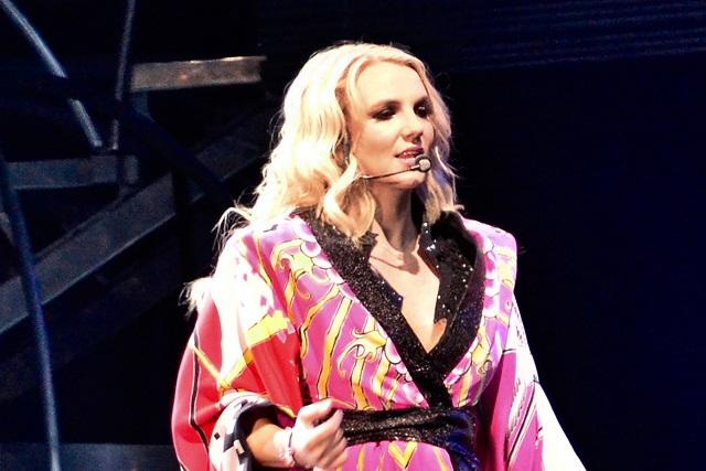 Ex fanática de Britney Spears arremete en video contra ella