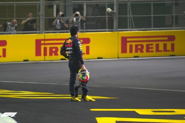 GP Arabia Saudita: Checo exime a Leclerc pese a arruinarle la carrera