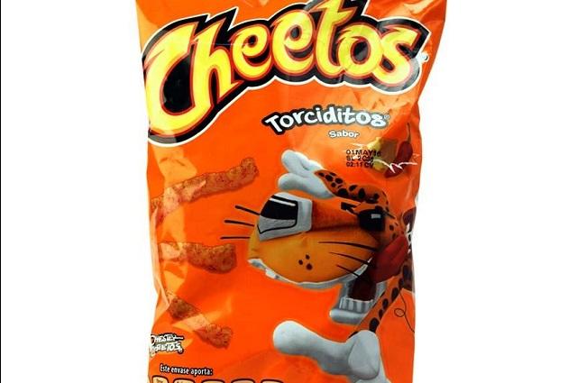 Razones por las que deberías dejar de comer Cheetos Torciditos