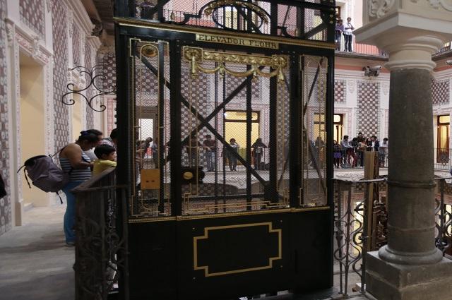 ¿Sabías que el primer elevador de Puebla se sigue usando?