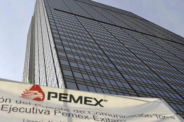 Hacienda donará 3.5 mdd para aligerar deuda de Pemex