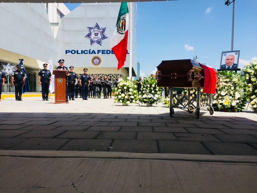 Con homenaje despiden a policía Federal abatido en Puebla