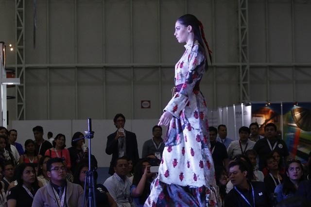 La moda sigue esclavizando a México a 200 años de independencia