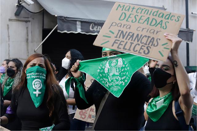 Van por oootro parlamento para debatir aborto legal en Puebla