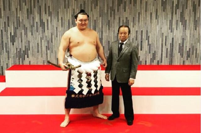 Hakuho, mejor exponente sumo del mundo, anuncia su retiro