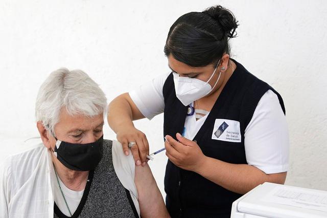 Llega vacuna de refuerzo para los adultos mayores de Puebla