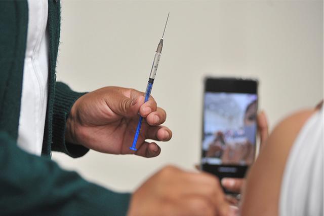Logística para la vacuna de 15 a 17 años en Puebla y 6 municipios