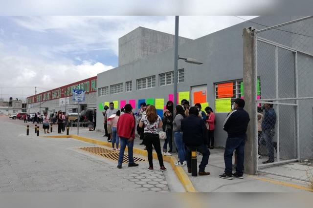 Comerciantes toman mercado Benito Juárez por imposición de administrador 