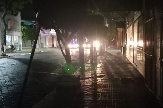12 calles del centro de Tehuacán están a oscuras por robo de cable (video)