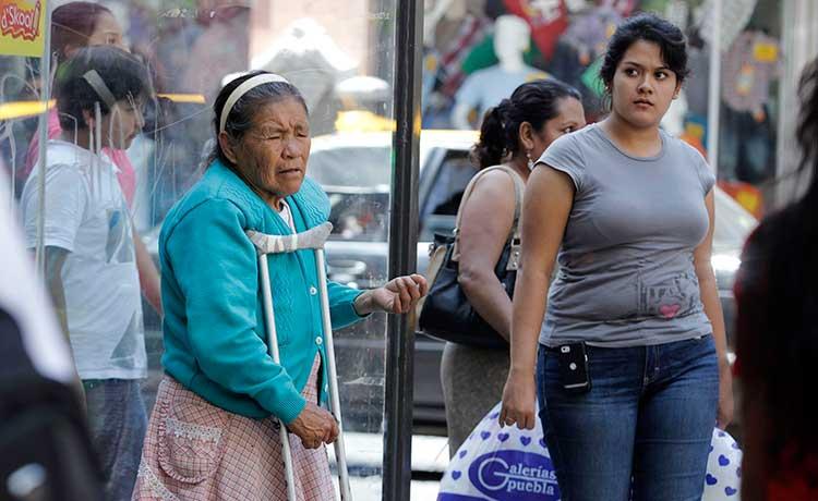 Rezago y pobreza en Puebla por dispersión poblacional, asegura Moreno Valle