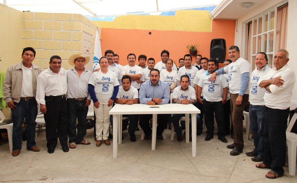 Sostiene reunión Micalco Méndez con dirigentes panistas de la Sierra Norte 