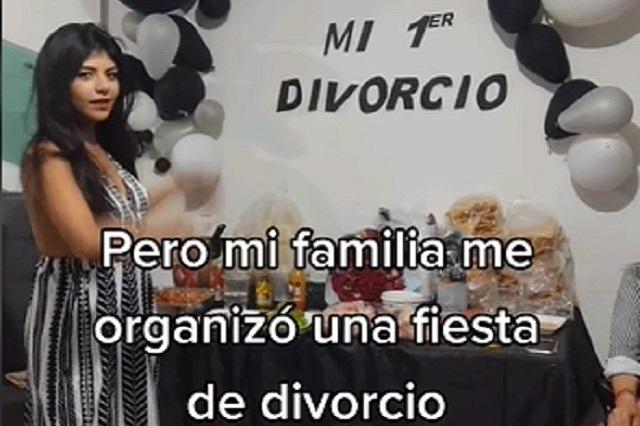 Mujer se divorcia y su familia le organiza una fiesta para celebrarlo