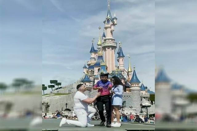 Empleado de Disney interrumpe propuesta de matrimonio