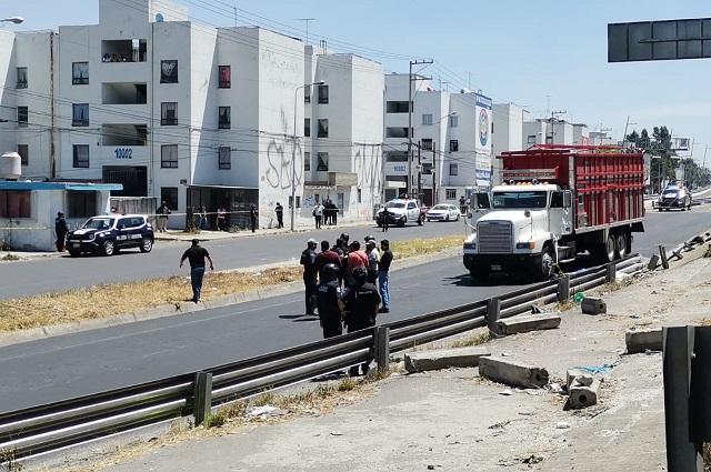 En intento de asalto matan a trailero en Puebla