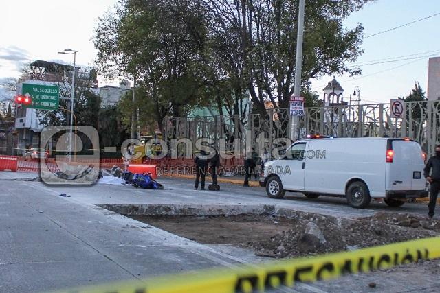 Motociclista muere tras chocar con obras del Bulevar 5 de Mayo
