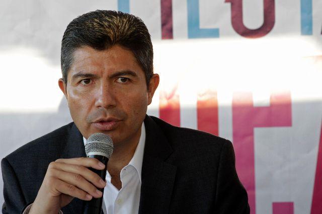 Eduardo Rivera se disculpa tras declaraciones por ejecutados en Totimehuacan