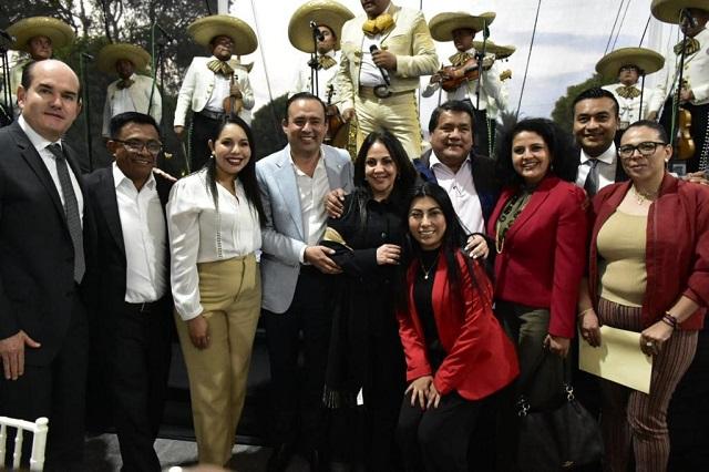 Alcaldes y diputados celebran cumpleaños a Julio Huerta
