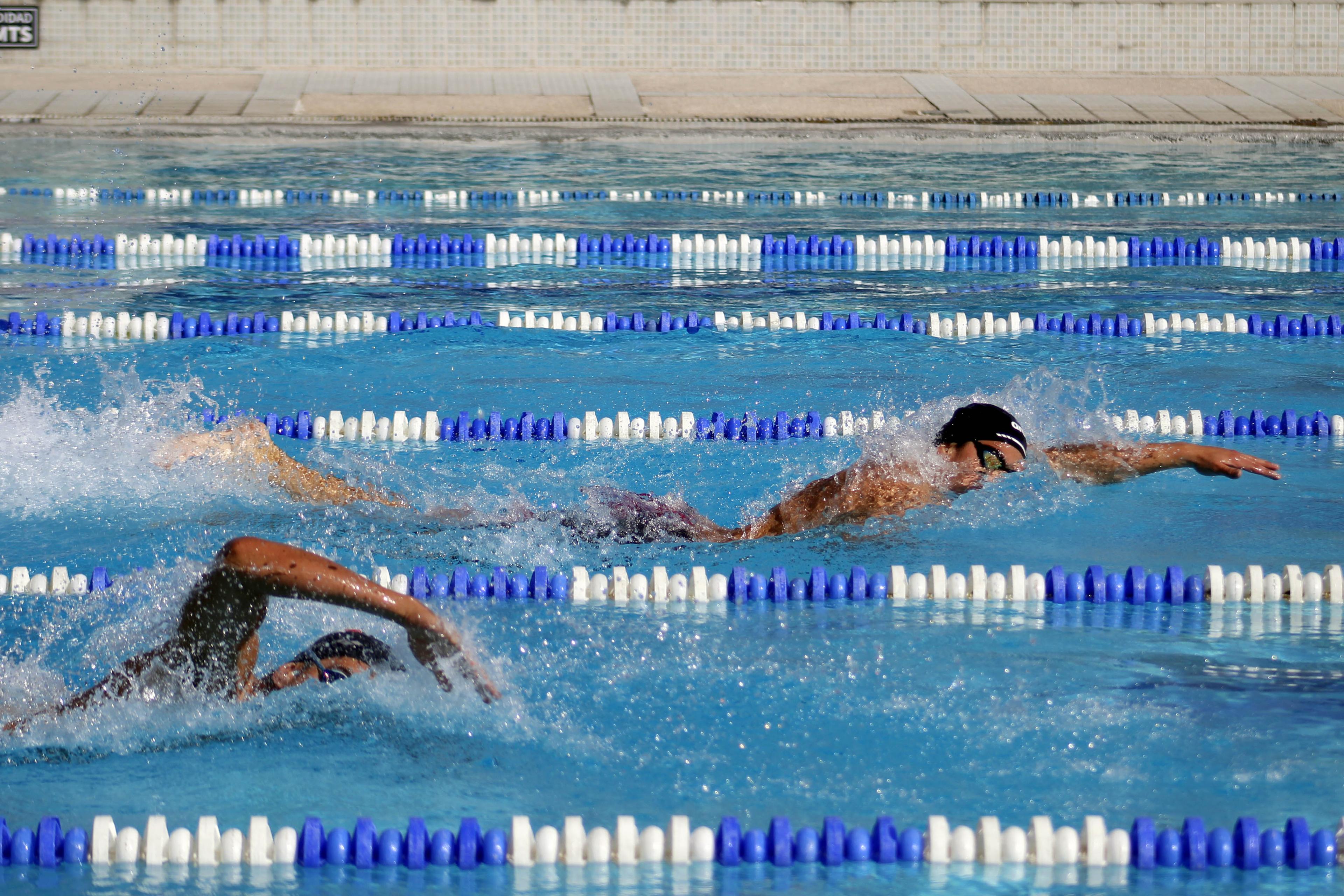Alumnos de natación BUAP consiguen su pase al Arena Grand Prix