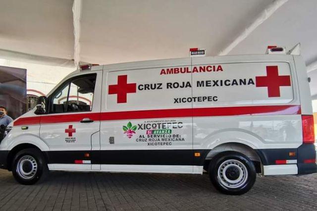 Entregan ambulancia rematada a la Cruz Roja de Xicotepec