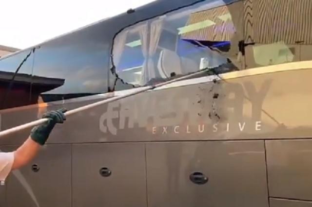 UCL: apedrean autobús del Real Madrid en su llegada a Anfield