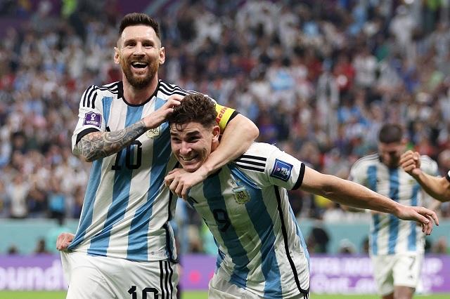 Argentina aplasta a Croacia y es primer finalista del Mundial de Qatar