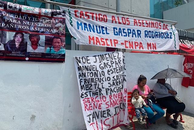 Con plantón frente a FGE exigen justicia para Manuel Gaspar