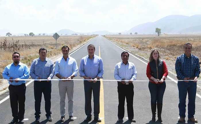 RMV inaugura camino en San Juan Atenco con inversión de 17.8 mdp