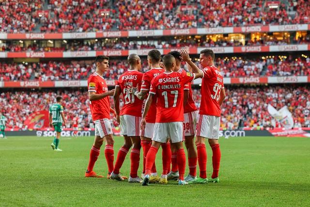 Benfica vuelve a arrollar al PSG y empatan en Champions League