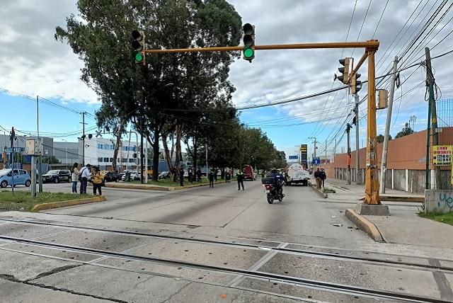Chocan pipas y provocan fuga de gas en Puebla