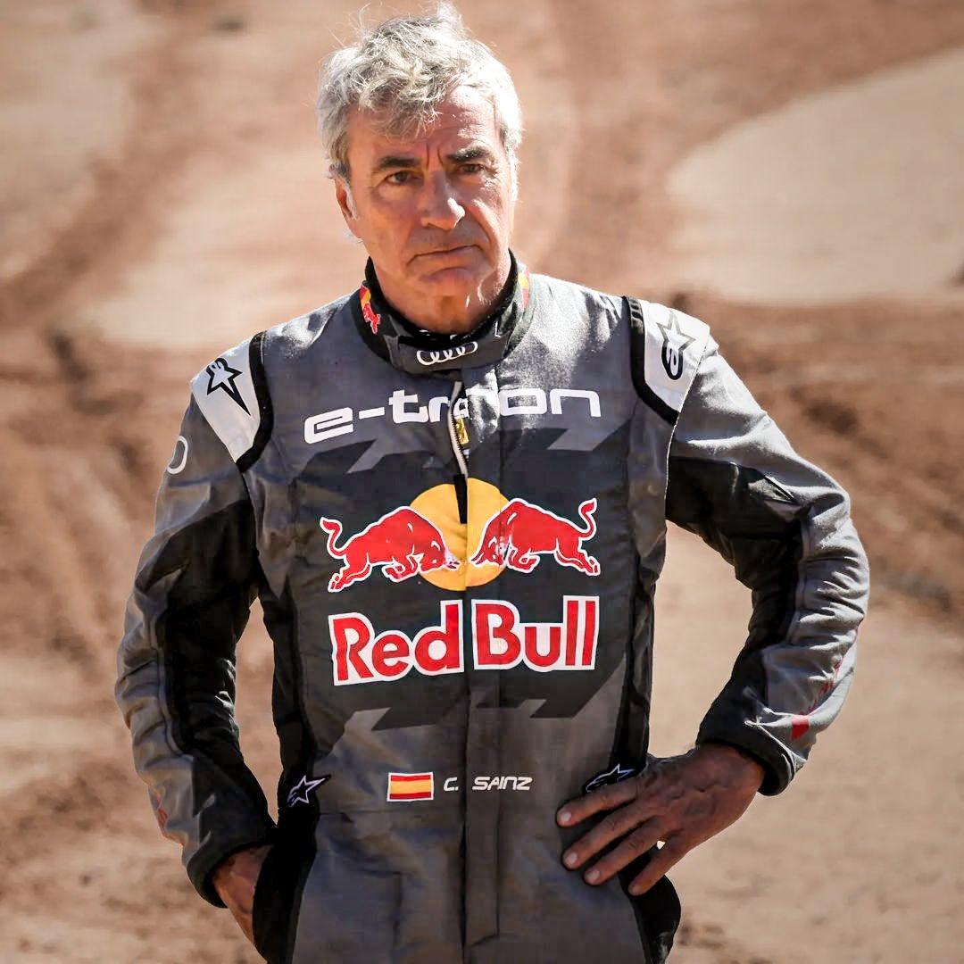 Carlos Sainz confirma fractura tras accidente en el Rally Dakar
