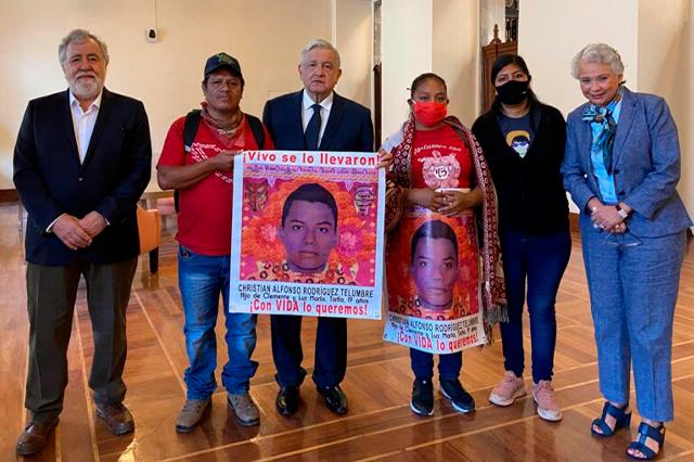 Caso Ayotzinapa no está cerrado, asegura AMLO