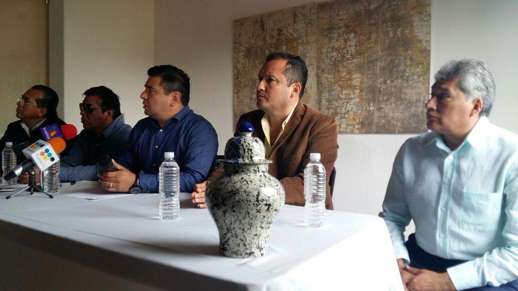 Ediles perredistas de 5 municipios alaban logros de Moreno Valle