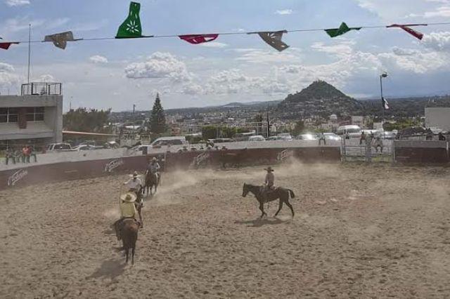 Charros de Puebla deben salir del lienzo de Atlixco en 6 meses