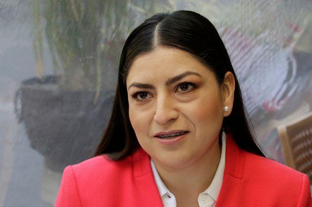 Claudia Rivera acusa persecución de TEEP para frenar aspiraciones electorales