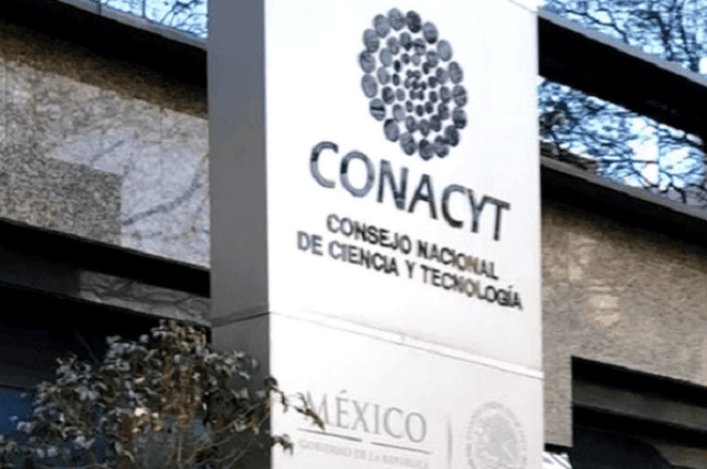 Se amparan investigadores en Puebla por apoyos del Conacyt