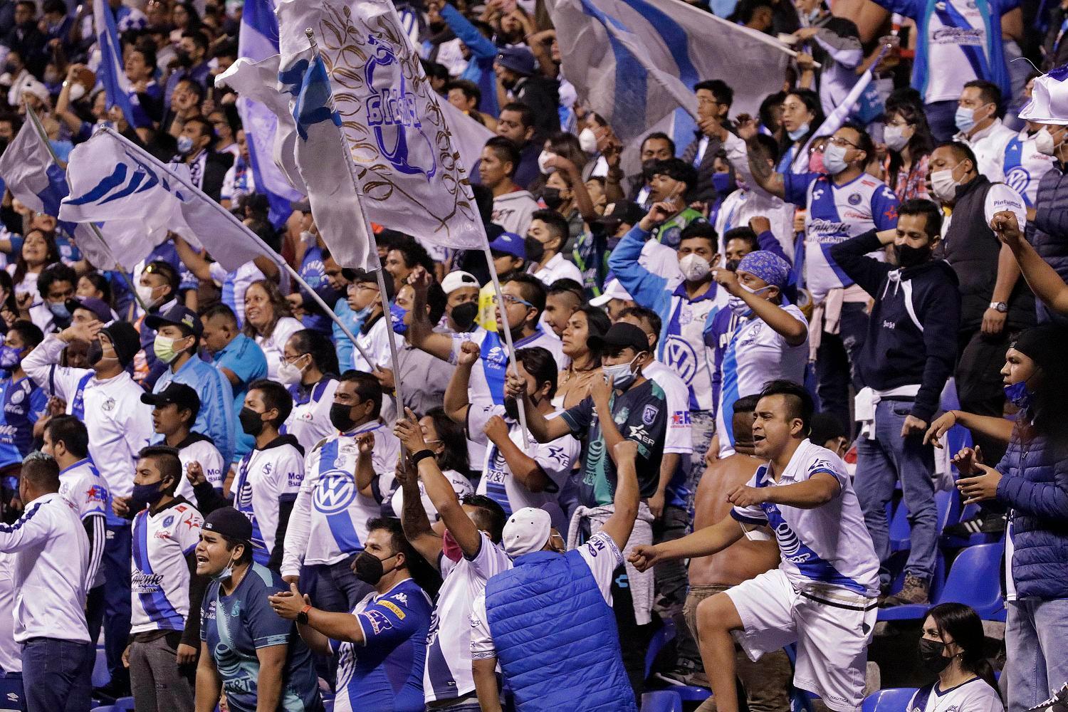 Puebla albergará congreso nacional de porras de futbol