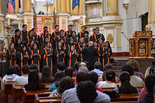 Coro de Cámara de UDLAP brinda concierto en Convento de San Gabriel 