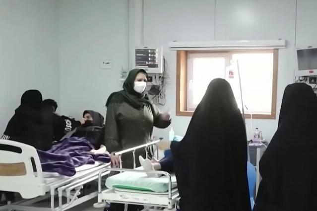 Van más de 100 detenidos en Irán por envenenamiento de 5 mil niñas