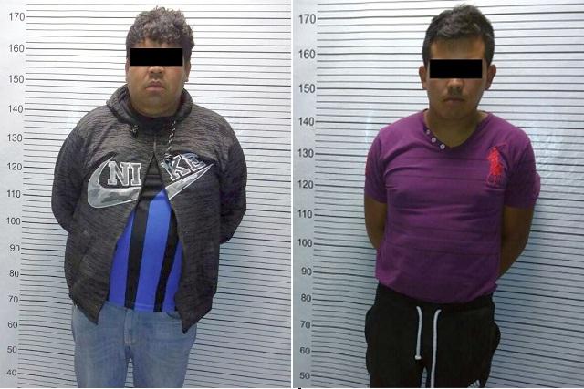 Dos detenidos por robo en comercio en Amozoc