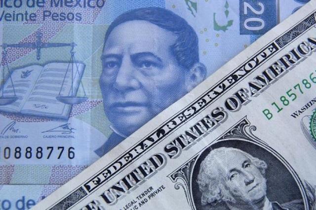 Dólar se vende por debajo de 20 pesos tras alza de interés