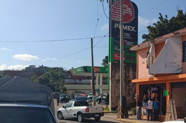 Ejecutan a payaso 'Mecuas' en gasolinera de Hueytamalco