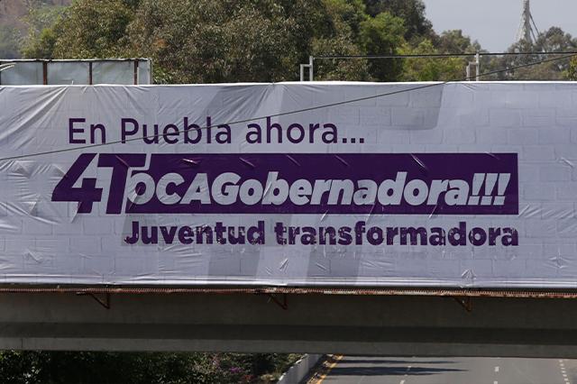 Elecciones 2024: aparece espectacular “En Puebla ahora 4Toca gobernadora”