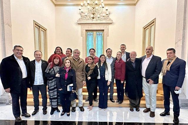 Elecciones 2024: Morena pide a sus gobernadores promover 'corcholatas'