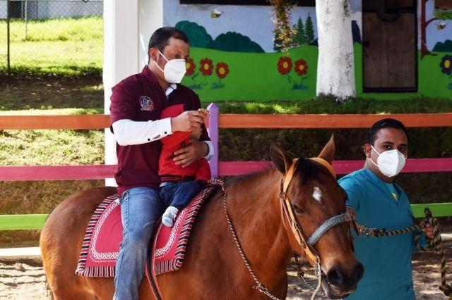 Abren área de rehabilitación covid y equinoterapia en Tlatlauquitepec