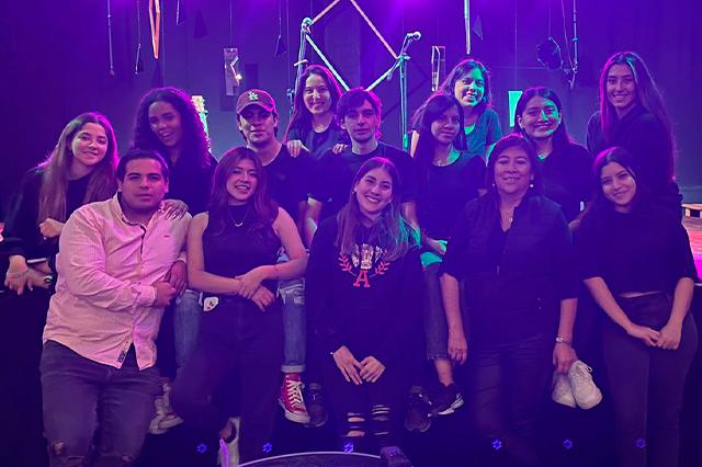 Estudiantes de Anáhuac Puebla organizan gira del cantautor Zabdiel